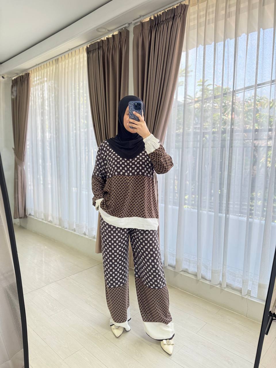 Long sets  motif