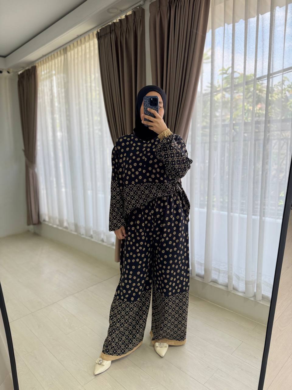Long sets  motif