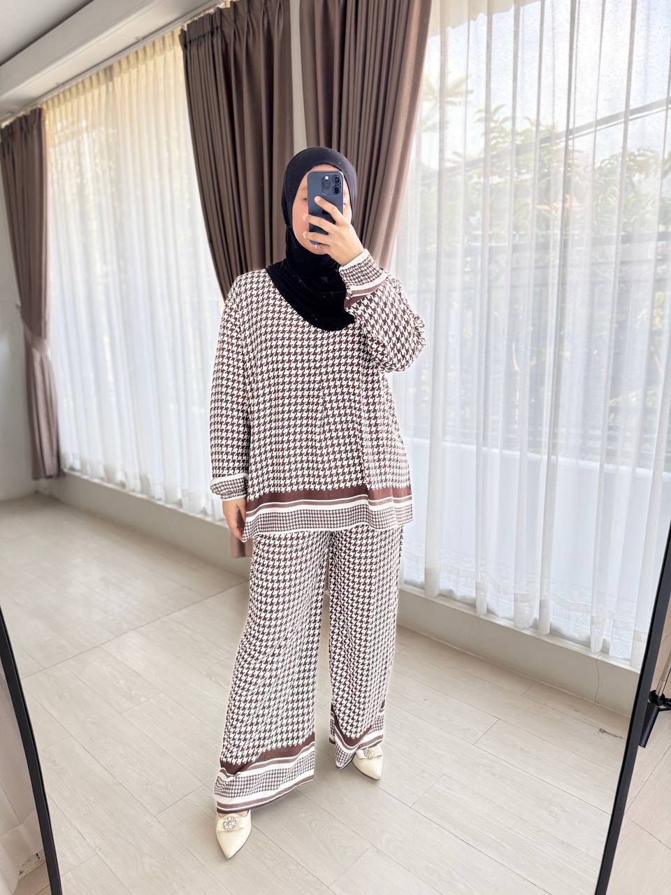 Long sets  motif
